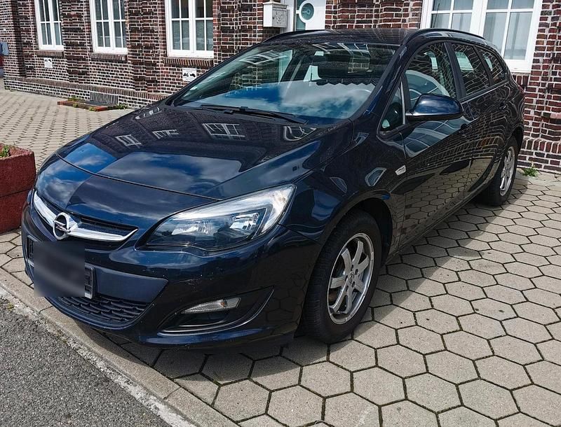 Blau Gebraucht 2017 Opel Astra Kombi | 3.800 € (Superpreis) - Bild 1/4