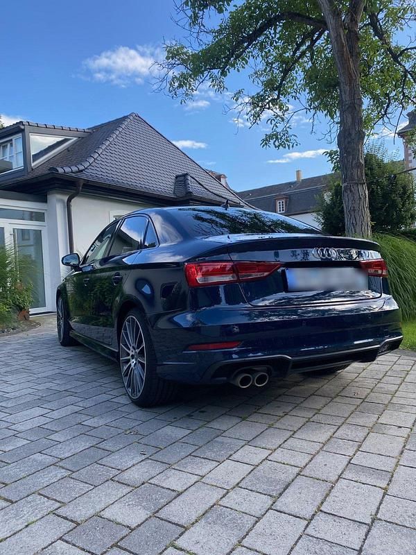 Gebraucht 2019 Audi A3 S-Line Limousine | 18.000 € (Guter Preis) - Bild 1/4