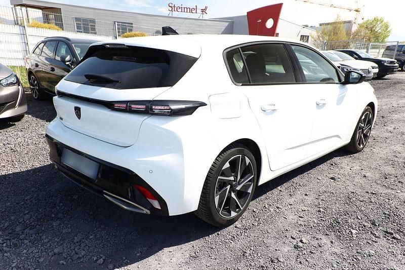 Gebraucht Peugeot 308 Allure 131 PS (96 kW) 2023 Lack weiss banquise/typ aussenve Limousine