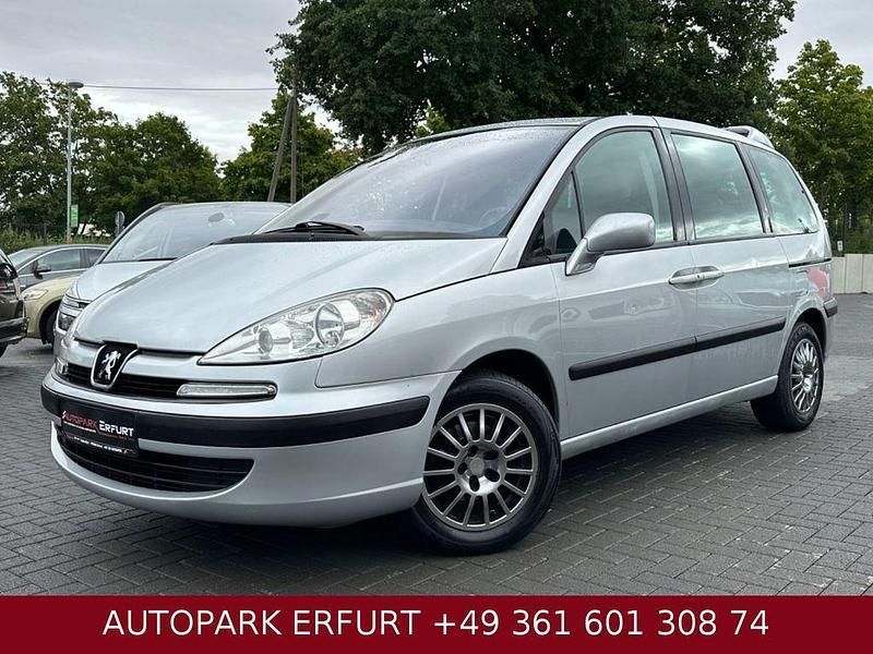 Silber Gebraucht 2007 Peugeot 807 Tendance Van / Kleinbus | 7.890 € - Bild 1/4