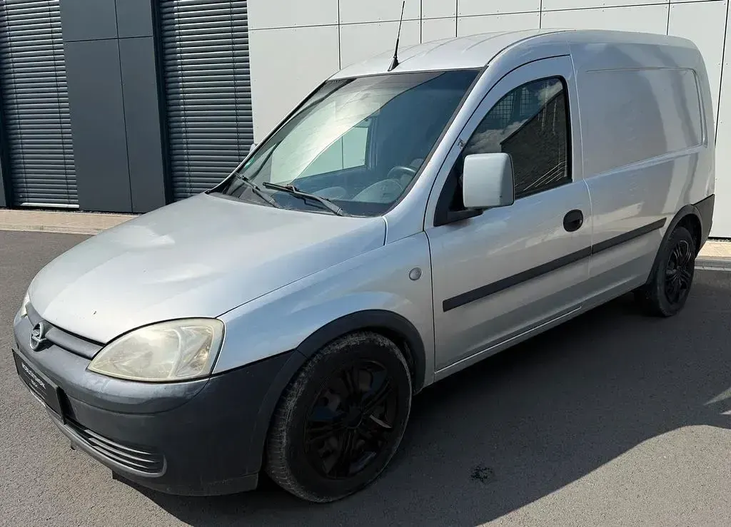 Gebraucht Opel Combo 101 PS (74 kW) 2007 Silber Van / Kleinbus