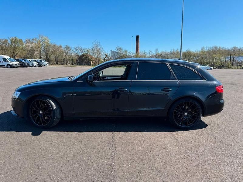 Gebraucht Audi A4 Ambition 177 PS (130 kW) 2012 Schwarz Kombi