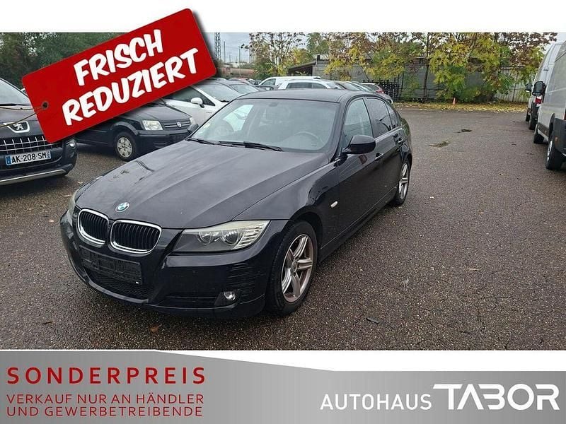 Schwarz 2 Gebraucht 2010 BMW 318 Limousine | 2.185 € (Superpreis) - Bild 1/4