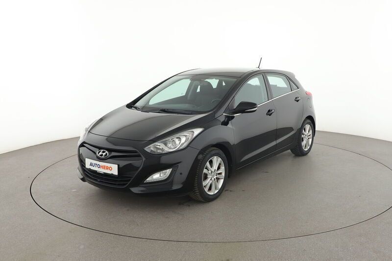 Schwarz Gebraucht 2014 Hyundai i30 Trend Limousine | 8.890 € (Fairer Preis) - Bild 1/4