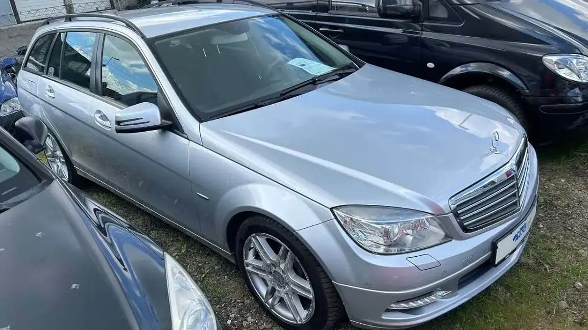 Gebraucht Mercedes C200 184 PS (135 kW) 2010 Silber Kombi