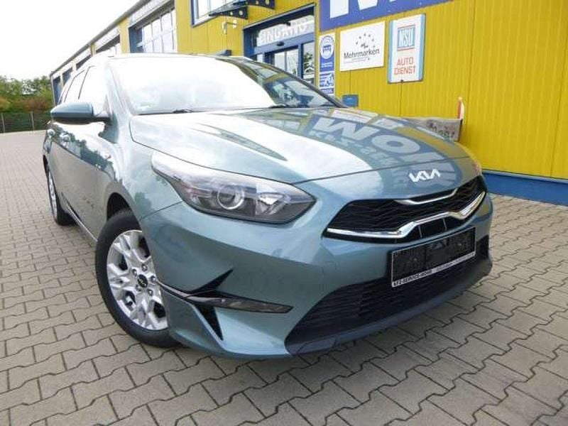 Yuccasteel grey Gebraucht 2022 Kia Ceed Sportswagon 2 Kombi | 13.700 € (Superpreis) - Bild 1/4