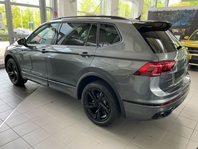 Neu VW Tiguan Allspace Pro 200 PS (147 kW) 2025 Grau SUV
