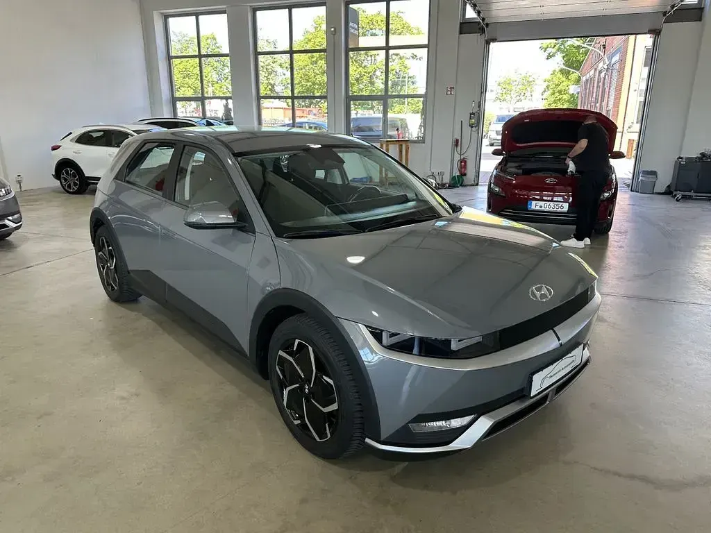 Gebraucht Hyundai Ioniq 125 kW (170 PS) 2022 Galactic grey Kleinwagen