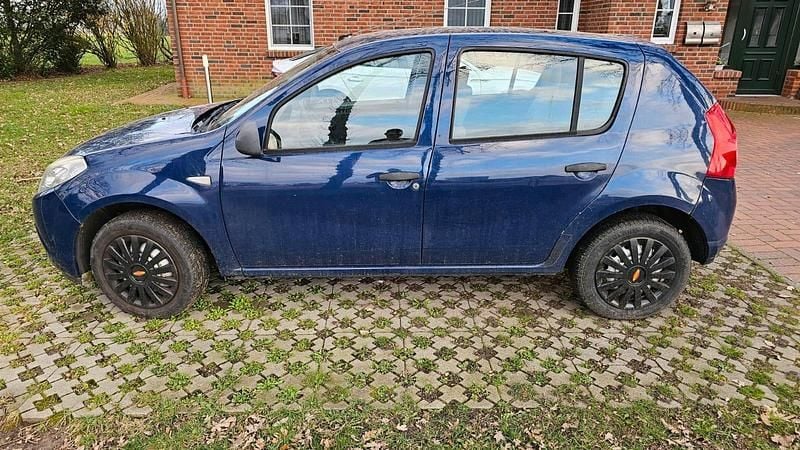 Gebraucht Dacia Sandero 75 PS (55 kW) 2009 Blau Kleinwagen