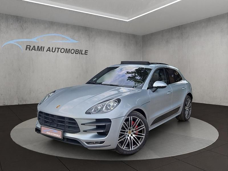 Silber Gebraucht 2015 Porsche Macan Turbo Chrono SUV | 24.999 € (Etwas zu teuer) - Bild 1/4