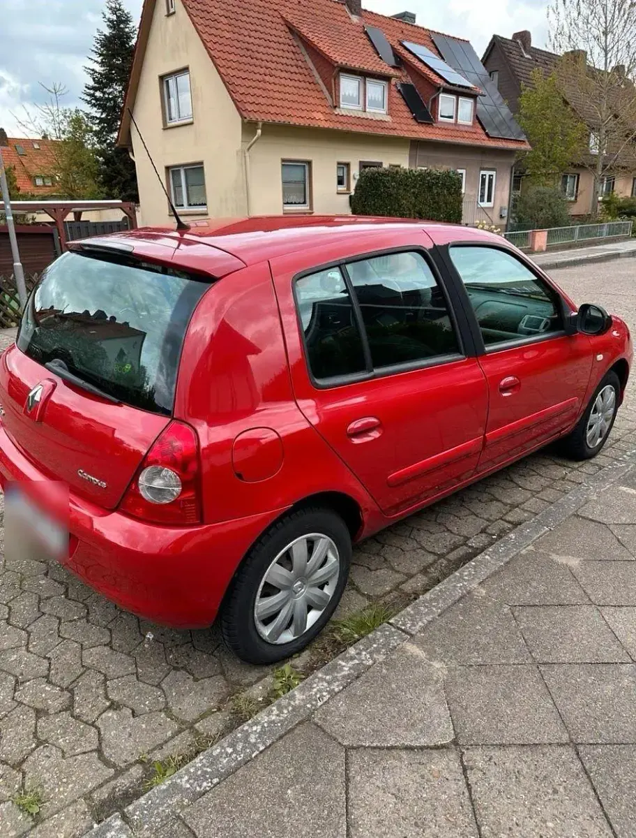 Gebraucht Renault Clio II 75 PS (55 kW) 2009 Rot Kleinwagen