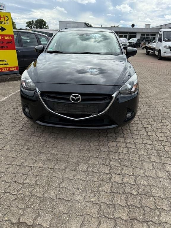 Schwarz Gebraucht 2015 Mazda 2 Exclusive-Line Limousine | 3.900 € (Superpreis) - Bild 1/4