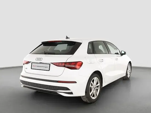 Gebraucht Audi A3 Ambiente 150 PS (110 kW) 2026 Gletscherweiß metallic