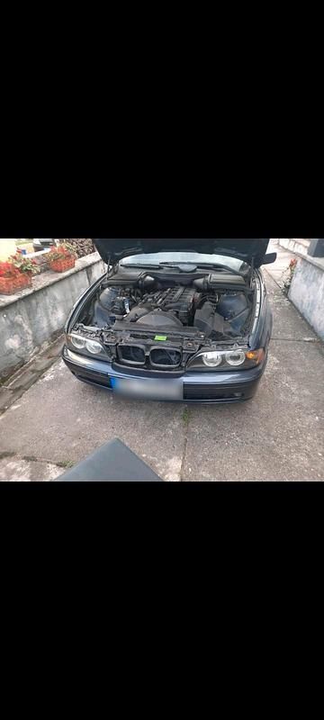 Gebraucht BMW 525 193 PS (141 kW) 2002 Blau Limousine