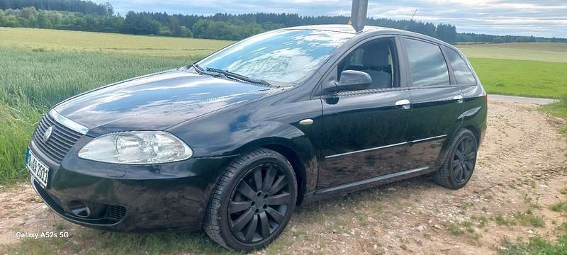 Schwarz Gebraucht 2006 Fiat Croma Active Limousine | 1.700 € (Guter Preis) - Bild 1/4