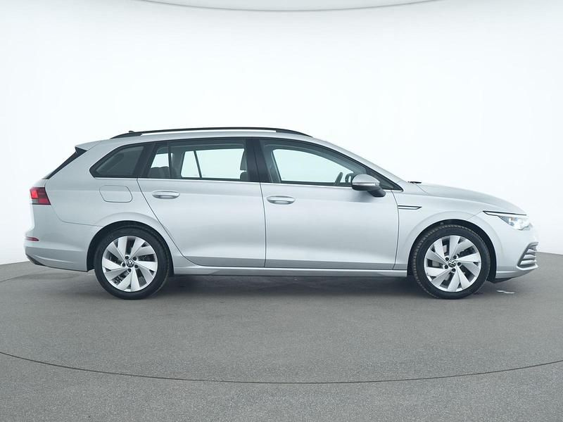 Usata VW Golf VIII Style 150 CV (110 kW) 2022 Argento Berlina
