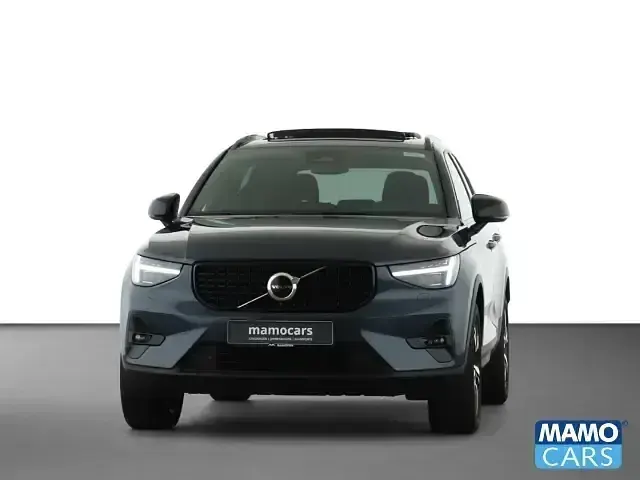 Gebraucht Volvo XC40 Plus 163 PS (119 kW) 2025 Blau SUV
