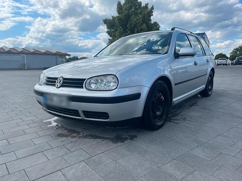 Silber Gebraucht 2003 VW Golf IV Kombi | 900 € (Fairer Preis) - Bild 1/4
