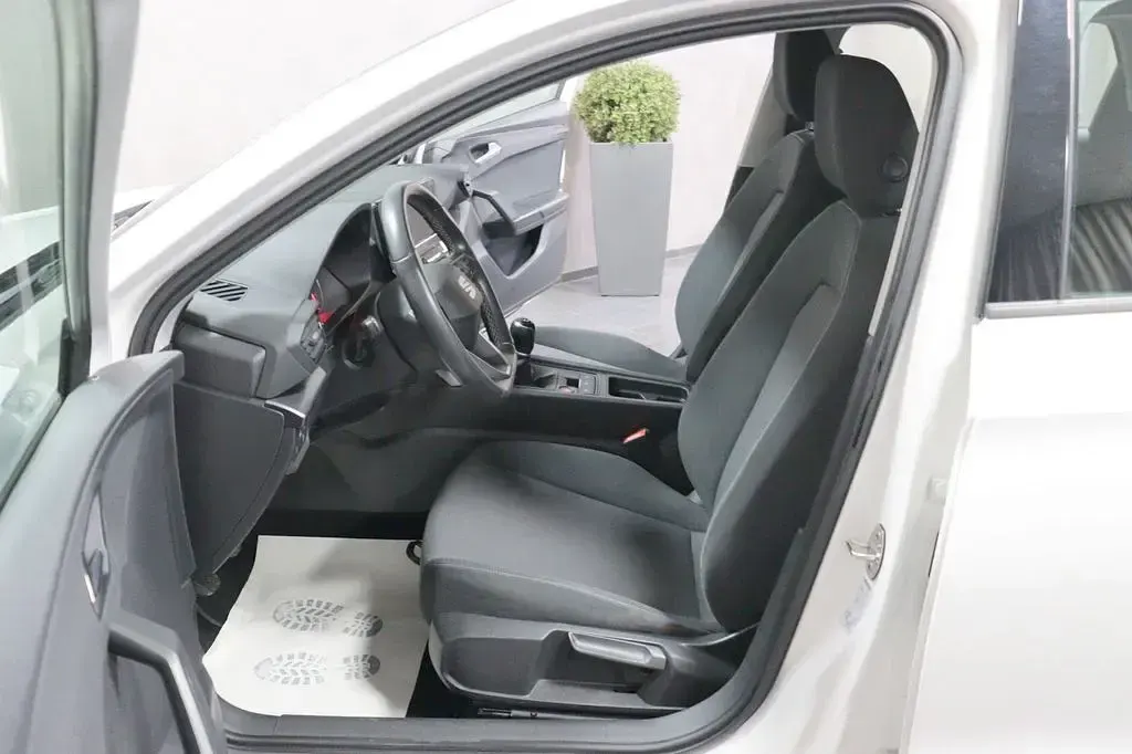 Gebraucht Seat Leon Reference 90 PS (66 kW) 2021 Candy weiss Kombi