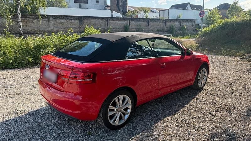 Gebraucht Audi A3 Cabriolet 160 PS (117 kW) 2011 Rot Cabrio