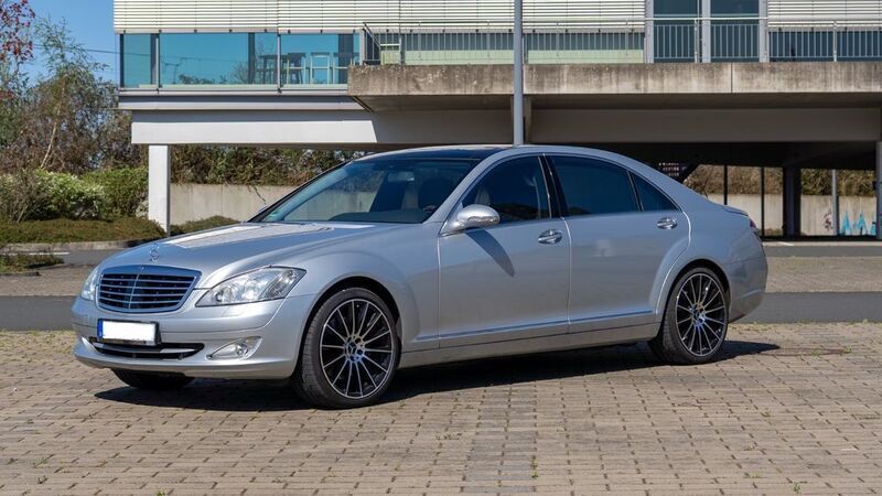 Silber Gebraucht 2008 Mercedes S500 AMG Limousine | 16.999 € (Fairer Preis) - Bild 1/4