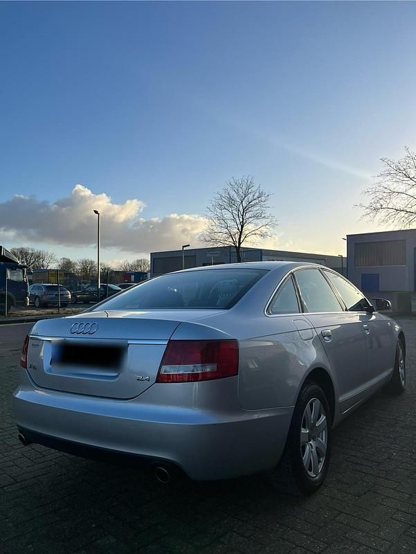 Gebraucht Audi A6 177 PS (130 kW) 2006 Grau Limousine