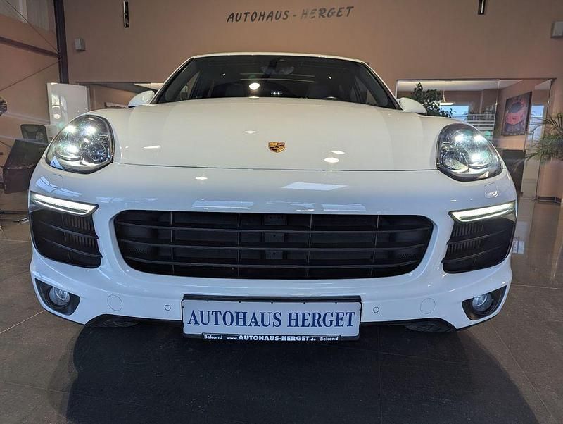 Gebraucht Porsche Cayenne 262 PS (192 kW) 2018 Pure white/weiss SUV