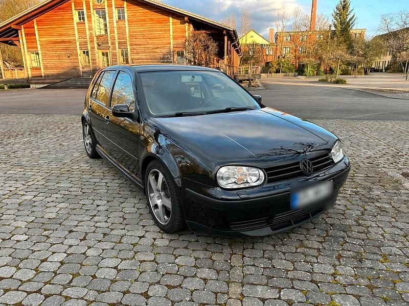 Gebraucht VW Golf IV 101 PS (74 kW) 2002 Schwarz Kleinwagen