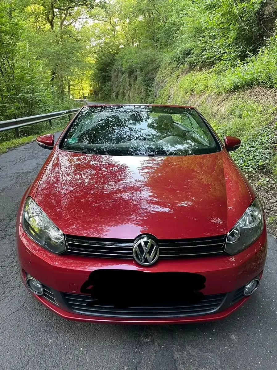 Gebraucht VW Golf 105 PS (77 kW) 2011 Rot Cabrio