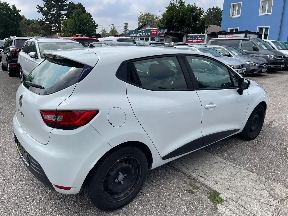 Gebraucht Renault Clio Life 75 PS (55 kW) 2018 Weiß Kleinwagen