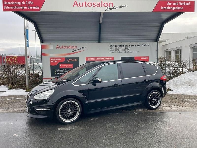 Schwarz Gebraucht 2011 Ford S-MAX Titanium S Van / Kleinbus | 4.550 € (Superpreis) - Bild 1/4
