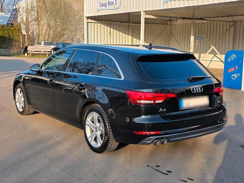 Gebraucht Audi A4 190 PS (139 kW) 2018 Schwarz Kombi