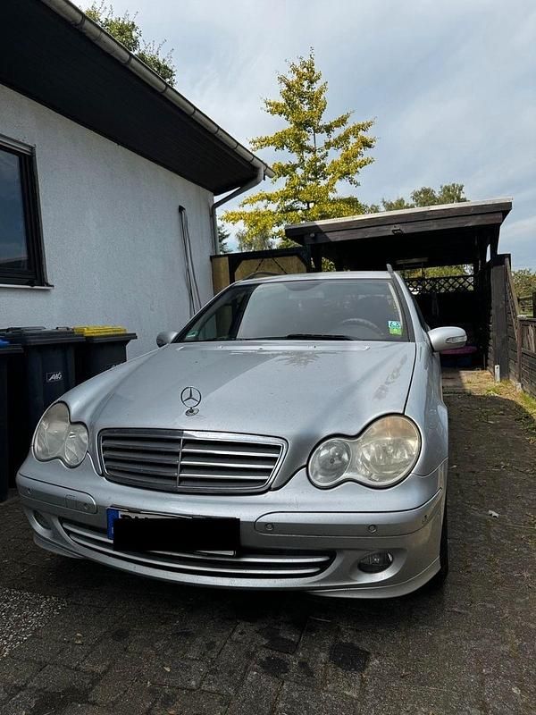 Silber Gebraucht 2006 Mercedes C220 Classic Kombi | 1.190 € (Fairer Preis) - Bild 1/4