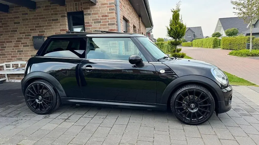 Usata Mini Cooper 122 CV (89 kW) 2011 Nero Utilitaria