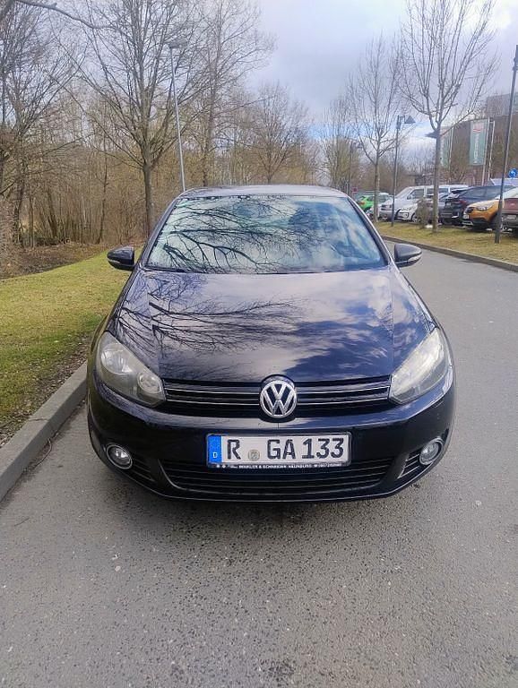 Gebraucht VW Golf VI 105 PS (77 kW) 2010 Schwarz Kleinwagen