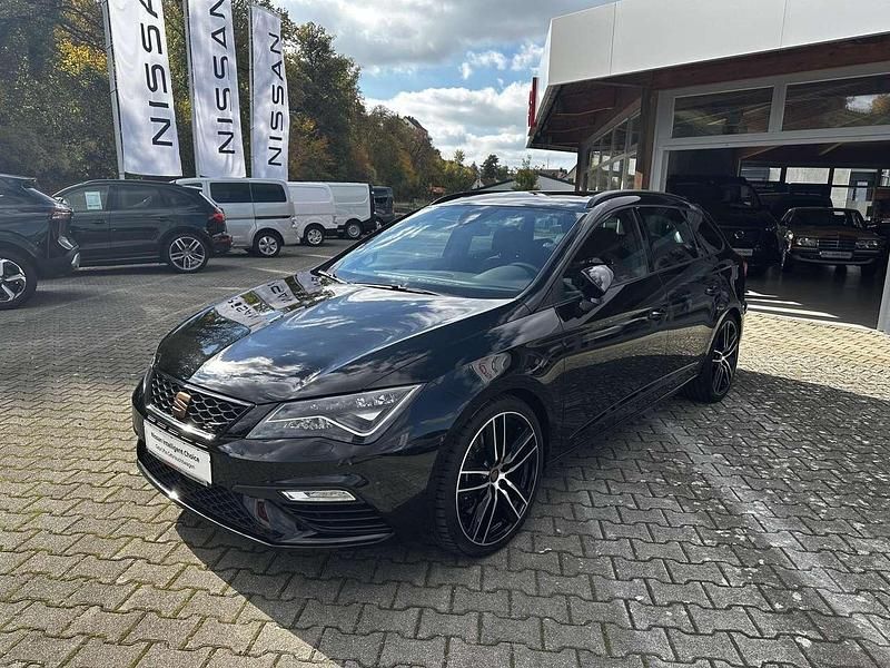 Schwarz (metallic) Gebraucht 2019 Cupra Leon Kombi | 24.990 € (Fairer Preis) - Bild 1/4