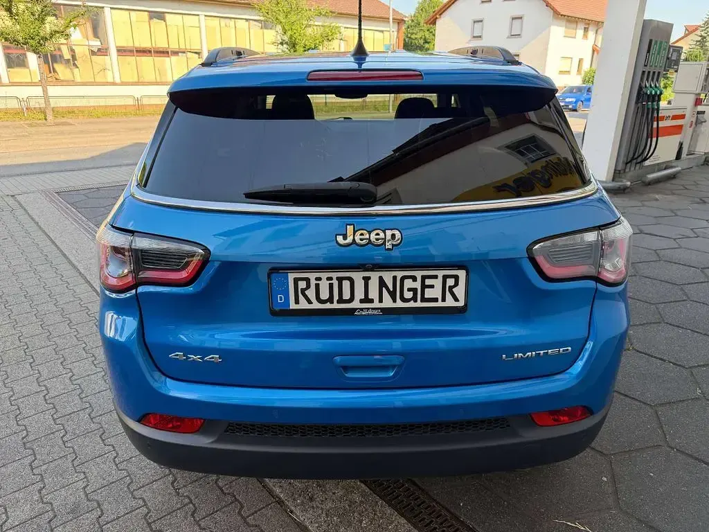 Gebraucht Jeep Compass Limited 170 PS (125 kW) 2019 Blau SUV
