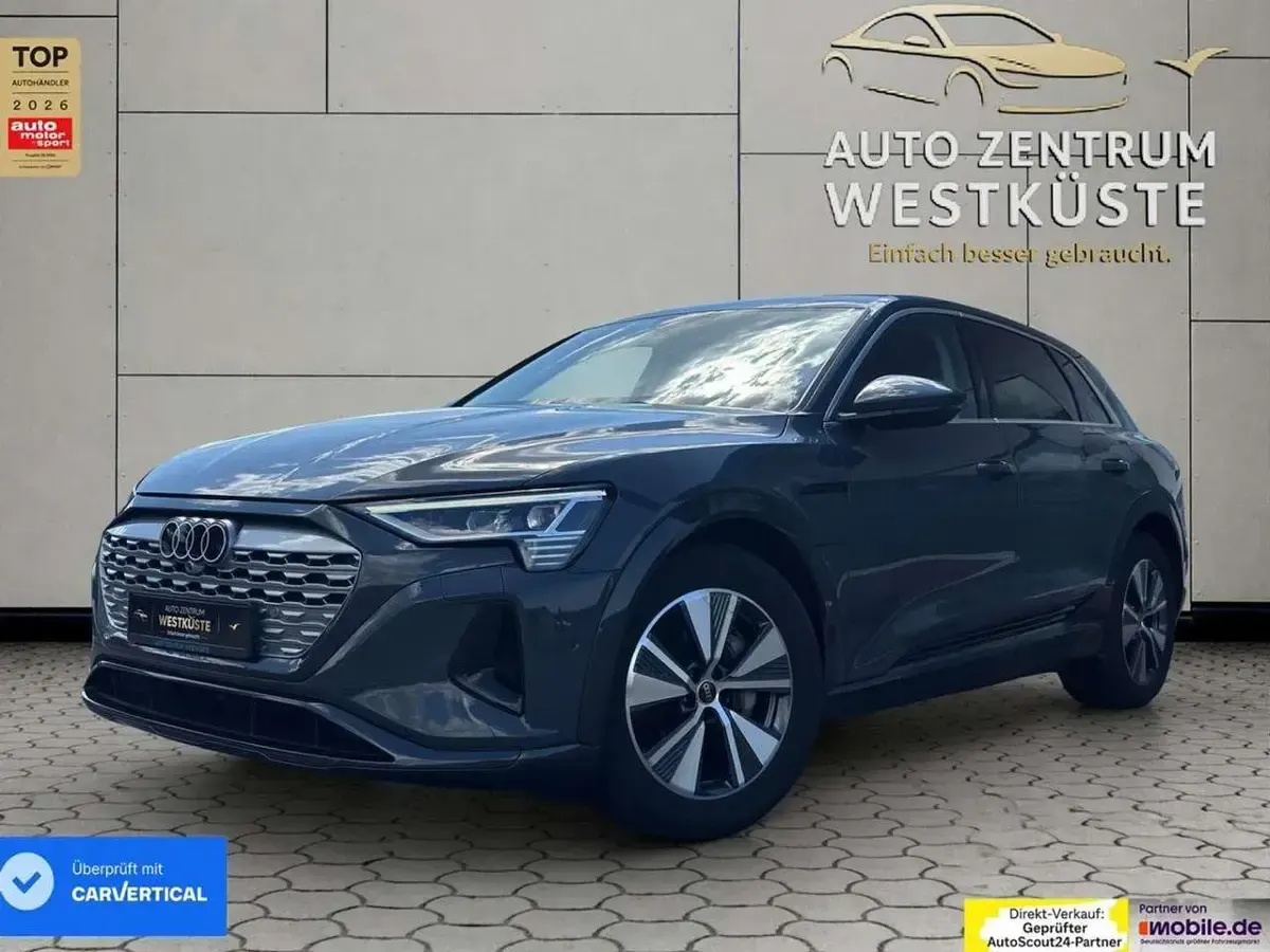 Gebraucht Audi Q8 e-tron Ambiente 300 kW (408 PS) 2023 Grau SUV