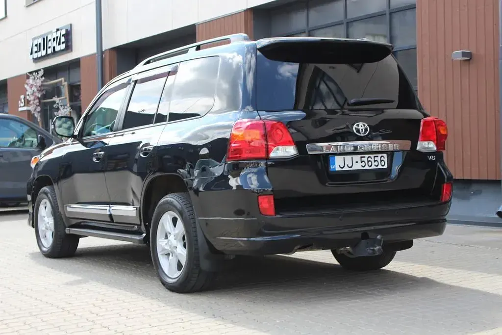 Gebraucht Toyota Land Cruiser Executive 272 PS (200 kW) 2015 Schwarz SUV