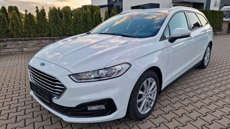 Weiß Gebraucht 2020 Ford Mondeo Trend Limousine | 13.700 € (Superpreis) - Bild 1/4