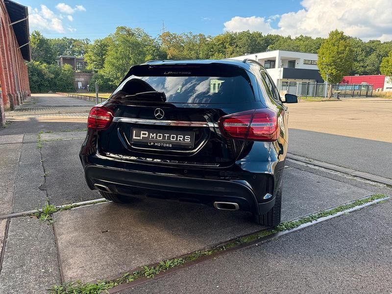 Gebraucht Mercedes GLA250 AMG line 211 PS (155 kW) 2017 Schwarz SUV