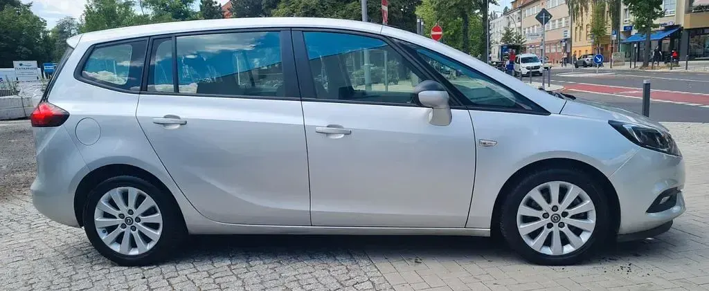 Gebraucht Opel Zafira Tourer 136 PS (100 kW) 2018 Silber Van / Kleinbus
