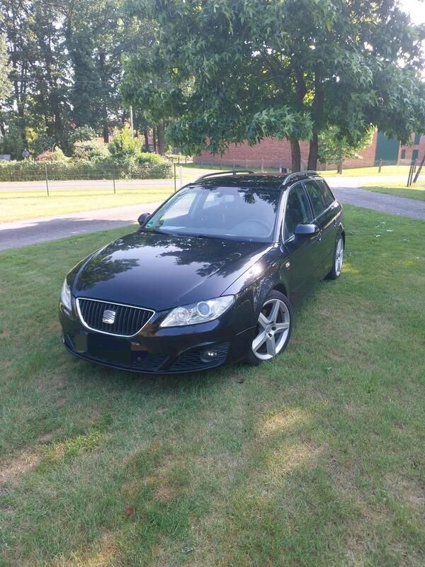 Schwarz Gebraucht 2010 Seat Exeo Sport Kombi | 5.000 € (Etwas zu teuer) - Bild 1/4