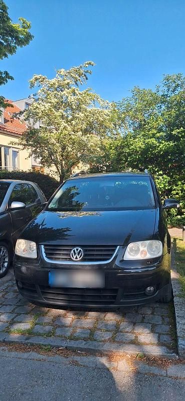 Schwarz Gebraucht 2003 VW Touran Basis Van / Kleinbus | 4.599 € (Teuer) - Bild 1/4