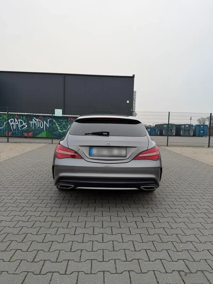 Gebraucht Mercedes CLA180 122 PS (89 kW) 2017 Grau Coupé