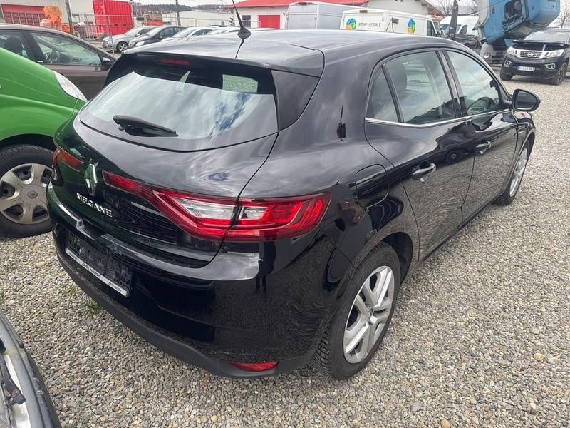 Gebraucht Renault Mégane IV 132 PS (97 kW) 2016 Schwarz Limousine