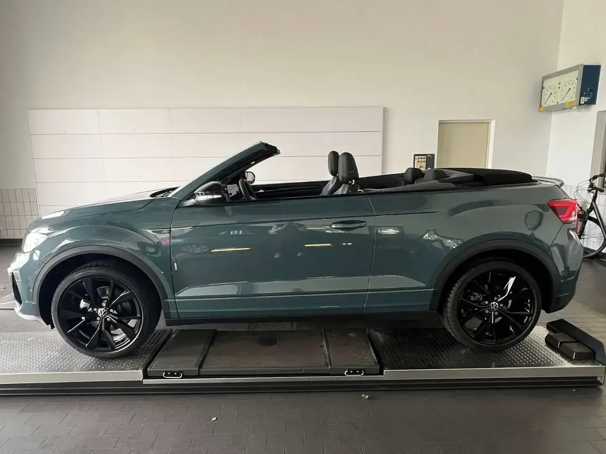 Neu VW T-Roc Cabriolet Style 150 PS (110 kW) 2026 Petroleum blue metallic / sch Cabrio
