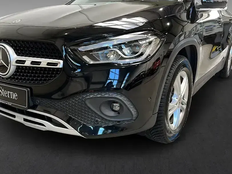 Gebraucht Mercedes GLA200 Style 150 PS (110 kW) 2023 Schwarz SUV