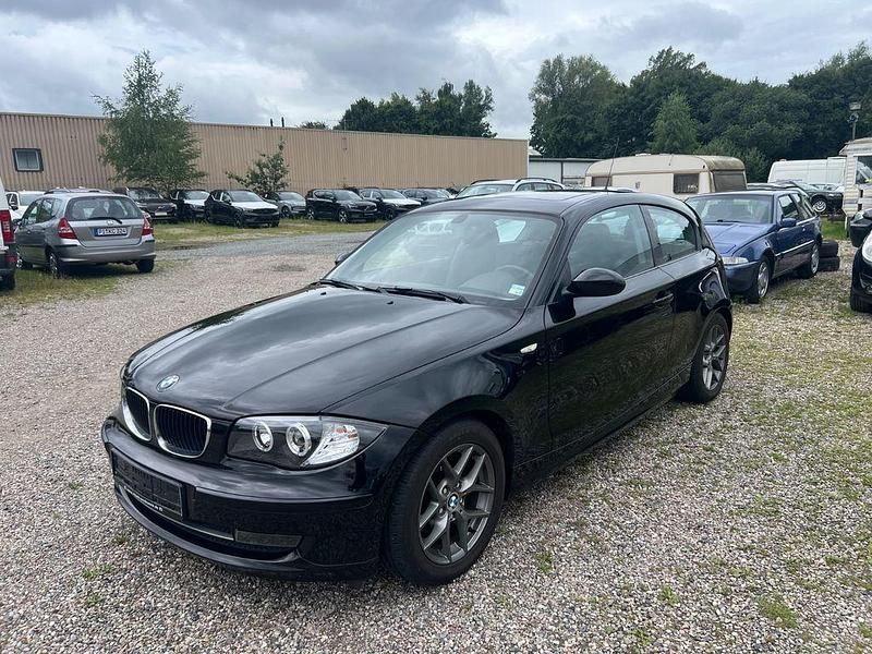 Schwarz Gebraucht 2008 BMW 116 Sport Line Kleinwagen | 5.950 € (Teuer) - Bild 1/4