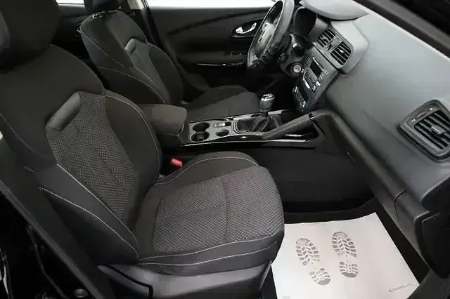 Gebraucht Renault Kadjar Life 131 PS (96 kW) 2017 Schwarz SUV